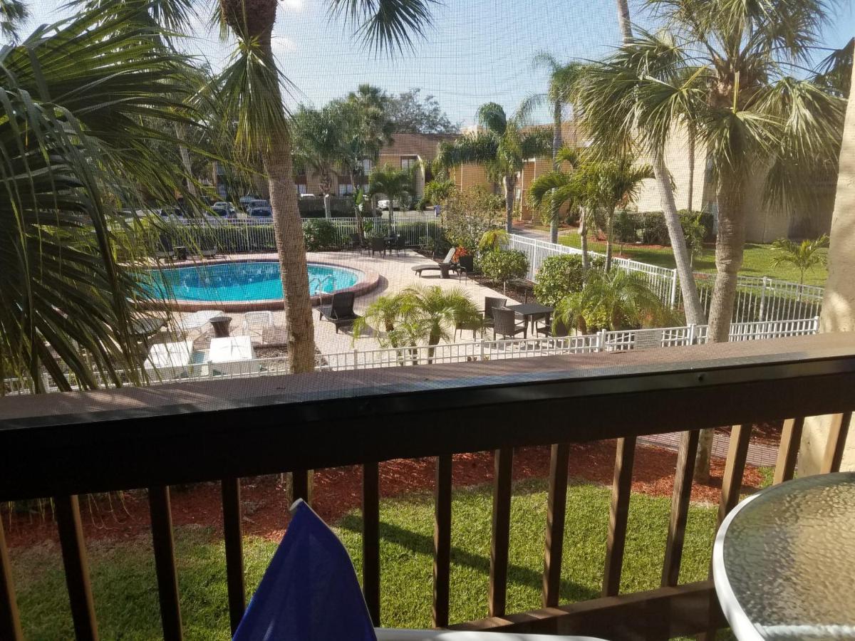 2Br/1Ba Vacation Rental - Sienna Park Sarasota Exterior photo