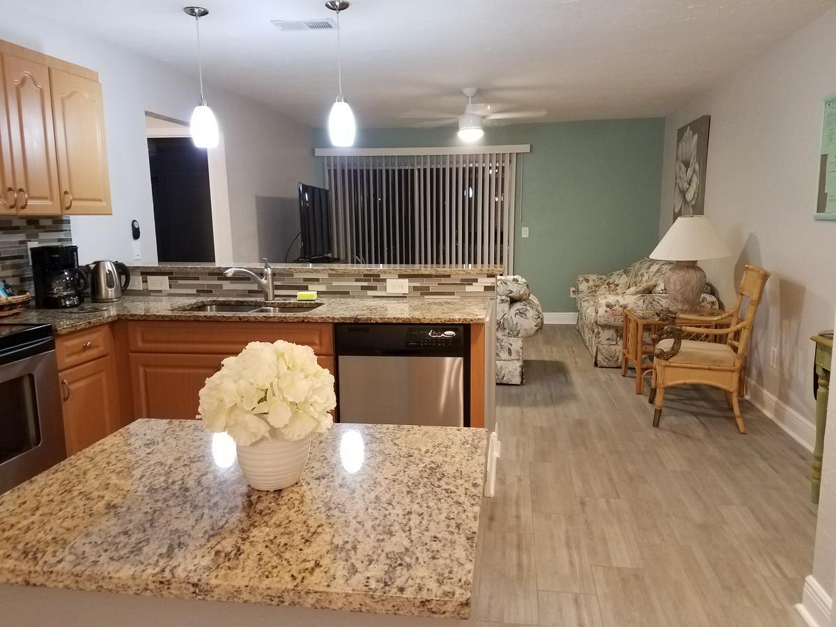 2Br/1Ba Vacation Rental - Sienna Park Sarasota Exterior photo